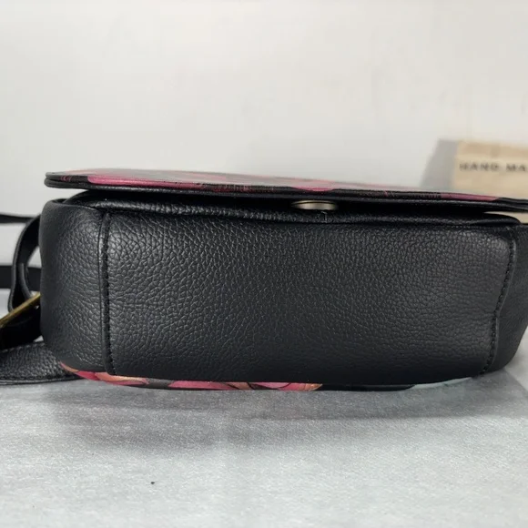 ANUSCHKA INDIA-NWT $218.00 NOW ! $139.00 MASTERPIECE PAINTING TOOK 8 WEEKS - Picture 6 of 16